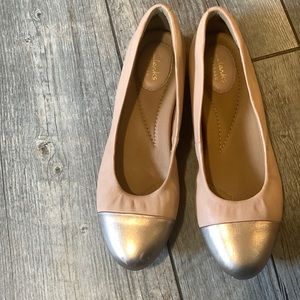 Clarks flats